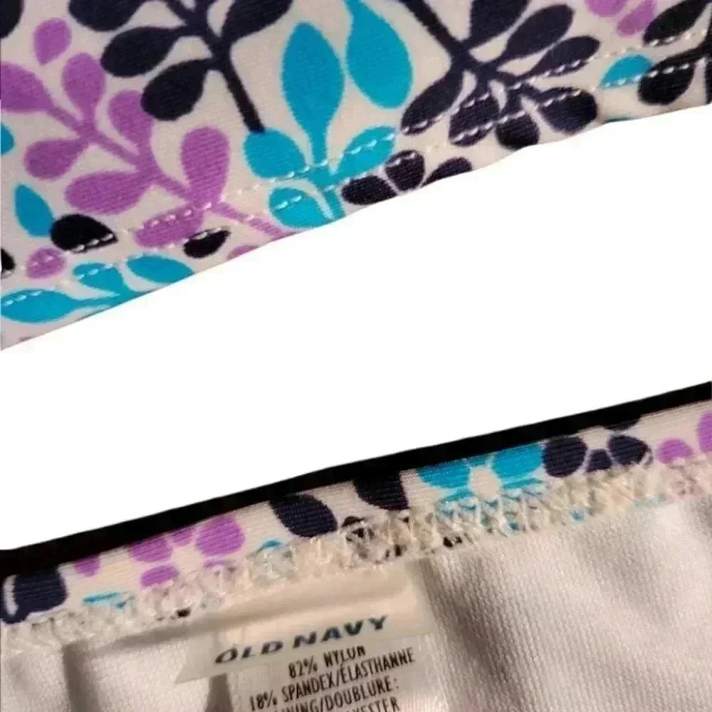 Old  Navy 2 piece Tankini size medium Black turquoise print neck ties - Picture 2 of 6